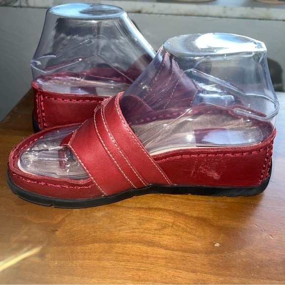 American Eagle Sandals Womens 5M Red Leather Vintage Platform Flip Flop Thong - Picture 7 of 11